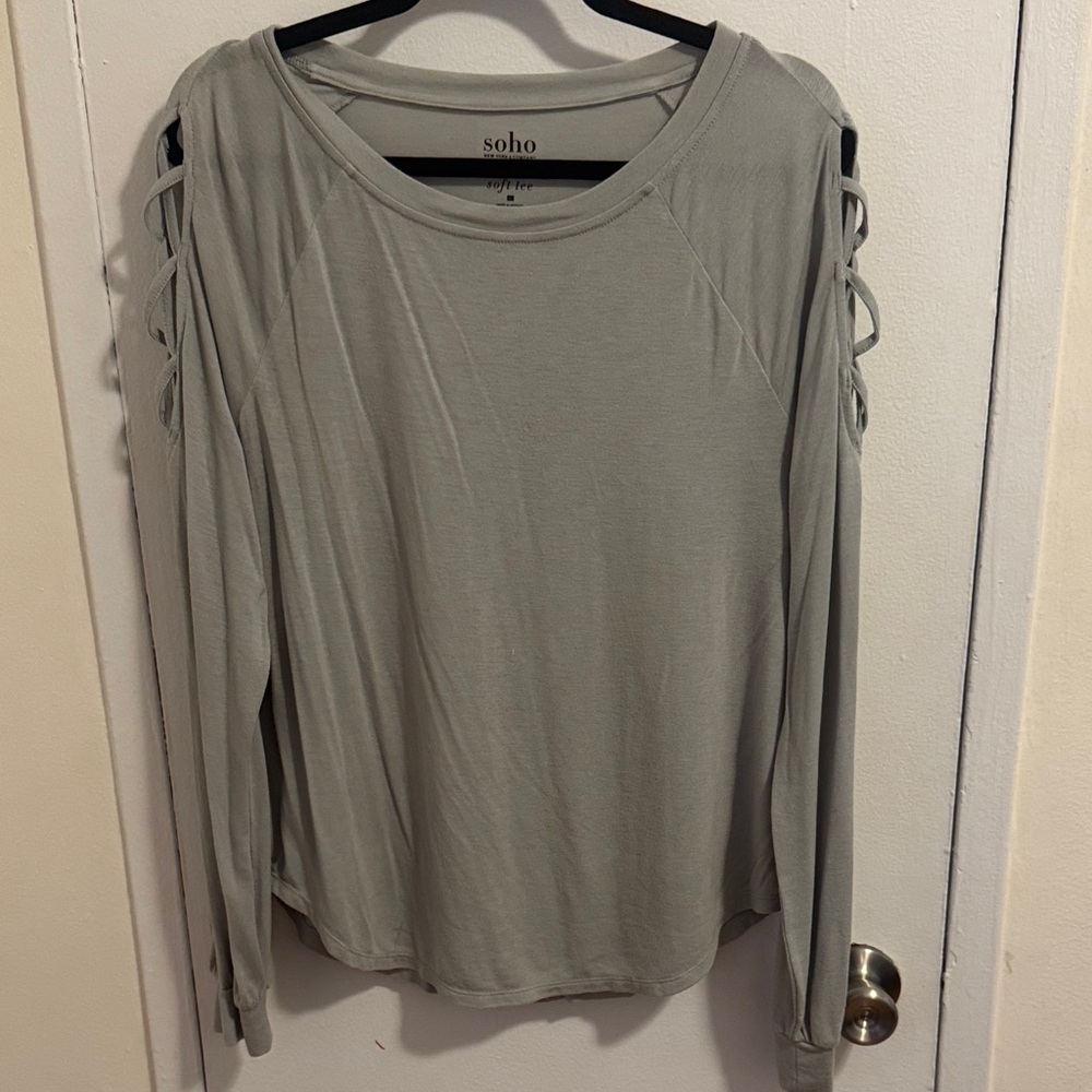NY&CO Soho Women's Sage Long Sleeve Top with Cut-Out Sleeves